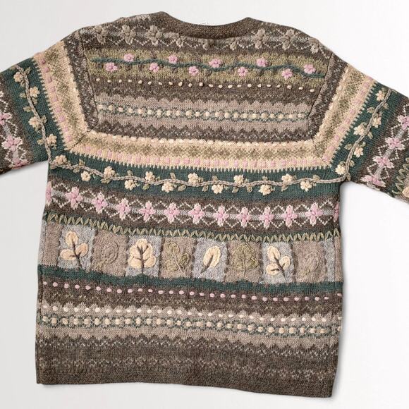 90s Cottagecore 100% Wool Embroidered Sweater Botanical Tyrolean Whimsical Sz M - Picture 7 of 8